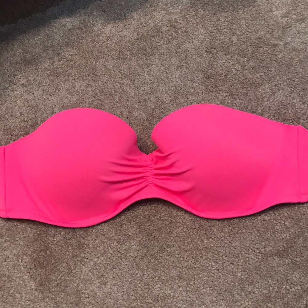 Strapless bathing suit
